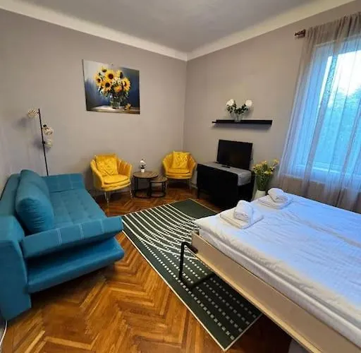 Sunflower Apartment